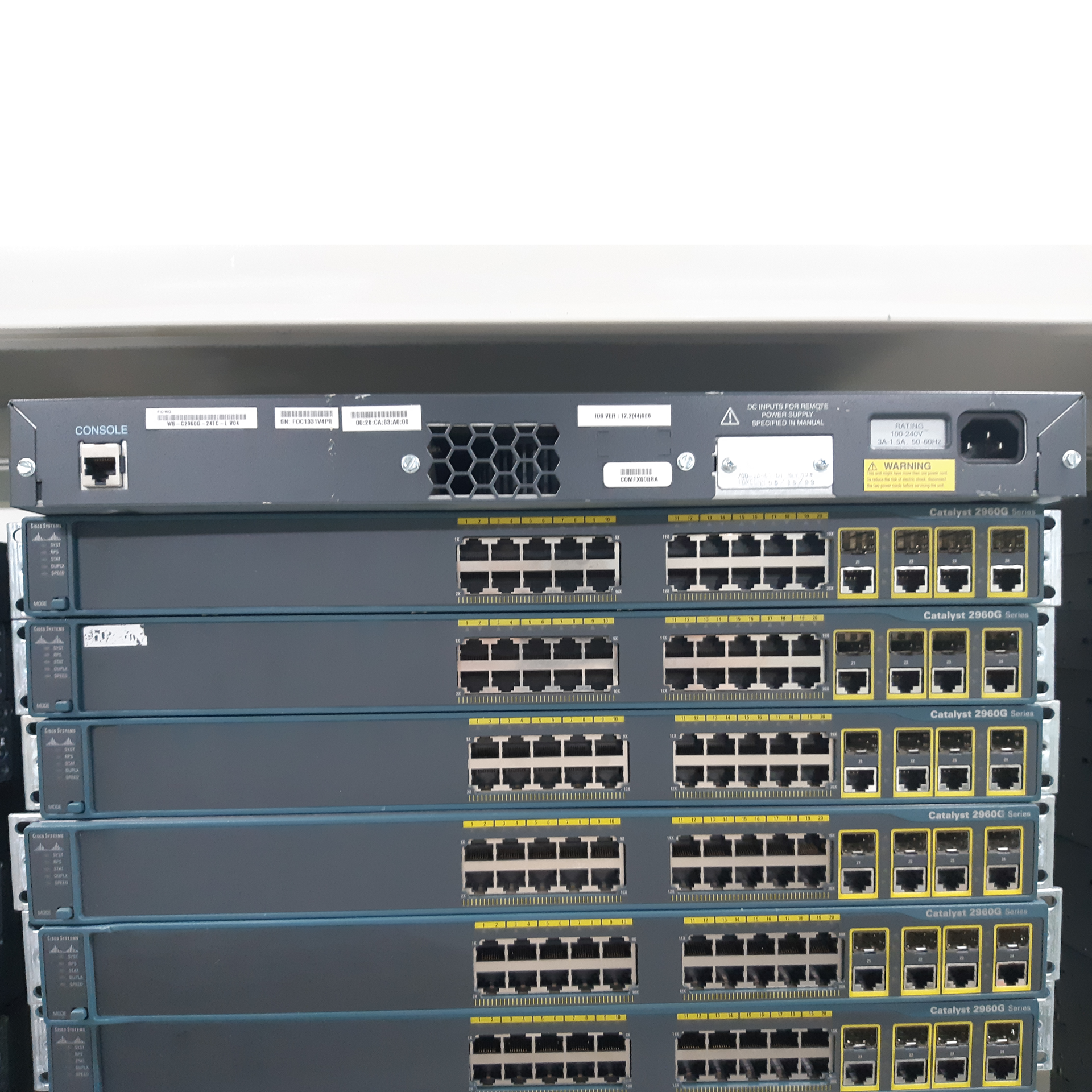 Cisco Catalyst 2960G-24TC-L (WS-C2960G-24TC-L) 24포트 10/100/1000Mbps, 4포트 SFP 콤보